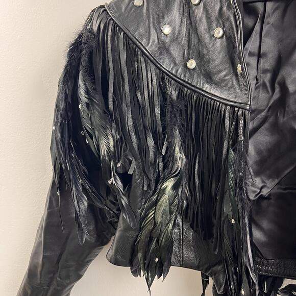 Vintage Woman’s Leather Stud Feather Cropped Biker Western Fringed Jacket - Picture 4 of 7